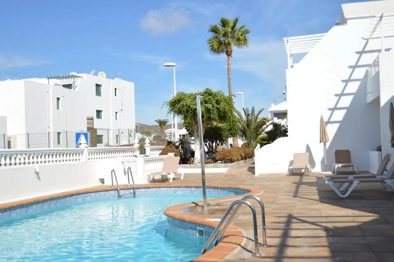 Lava Teneguia, 5 Guests In 2 Bedrooms Puerto del Carmen  Spanien